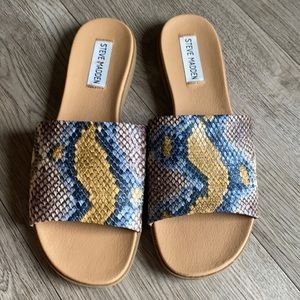 women’s snakeskin sandal